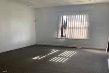 87 Kolmar Road, Papatoetoe