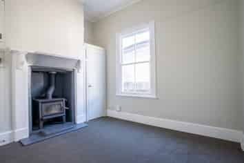 35 West Street, West End