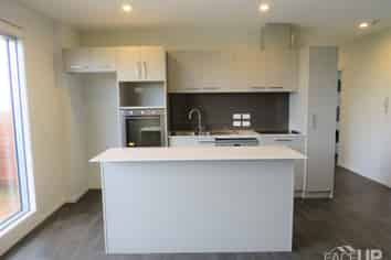 201B/160 Hobsonville Point Road, Hobsonville