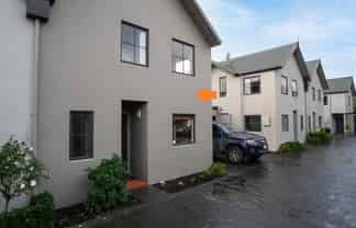 2/32 Brockworth Place, Riccarton