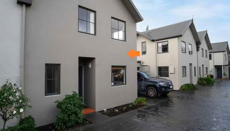 2/32 Brockworth Place, Riccarton