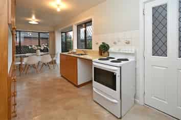 1/224 Harewood Road, Bishopdale