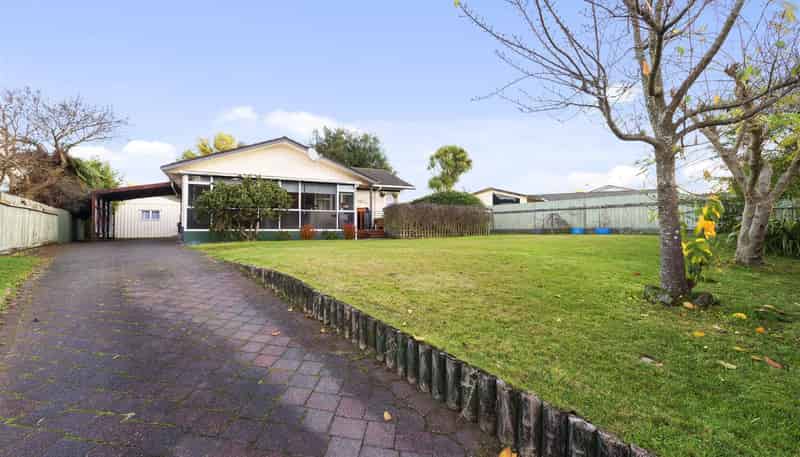 8 Roger Street, Pukehangi