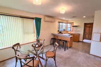 19 Dumfries Drive, Hei Hei