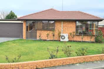 19 Dumfries Drive, Hei Hei