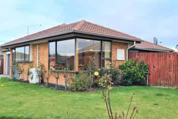 19 Dumfries Drive, Hei Hei