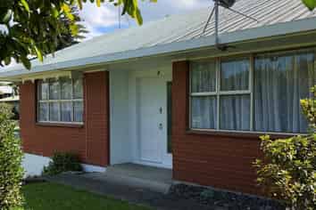 13B Lorraine Place, Glenview