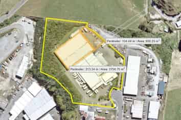 Big Space With Yard/Car Parking