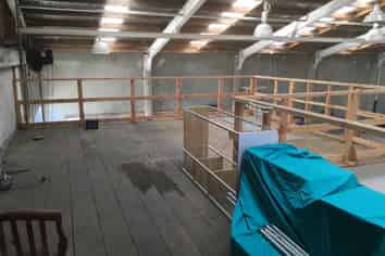 Tidy 550m² Warehouse With Fenced Yard