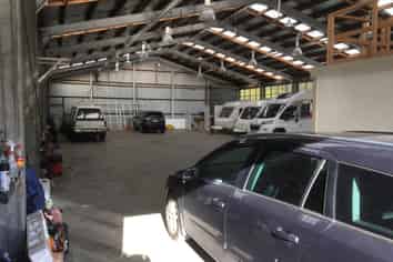 Tidy 550m² Warehouse With Fenced Yard