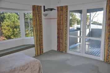 10 Rewa Road, Maraetai