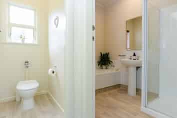 7B Emerald Hill, Havelock North