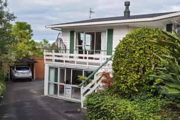 67 Ravenwood Dr, Forrest Hill