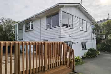 67 Ravenwood Dr, Forrest Hill