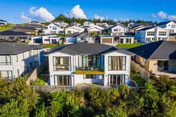 6 Resolution Drive, Gulf Harbour