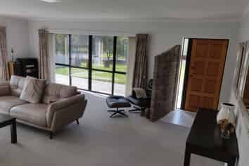 7 Silhouette Way, Western Heights