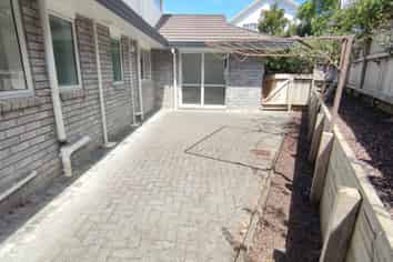 10 Covina Place, Somerville