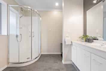 10 Covina Place, Somerville