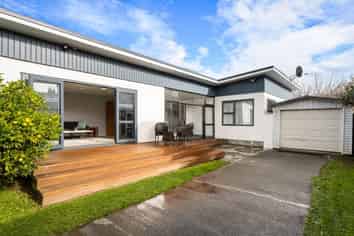 43 Brightwater Crescent, Totara Park