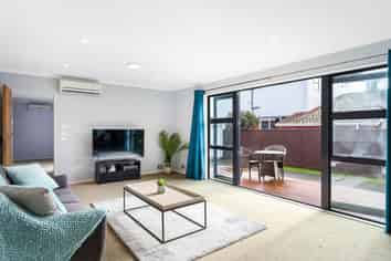 43 Brightwater Crescent, Totara Park