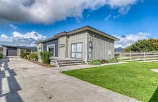 21 Kokopu Street, Ahipara