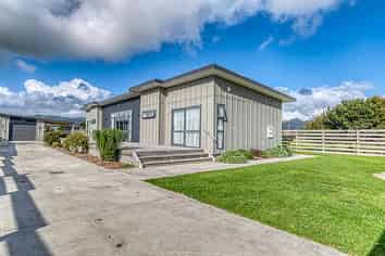 21 Kokopu Street, Ahipara