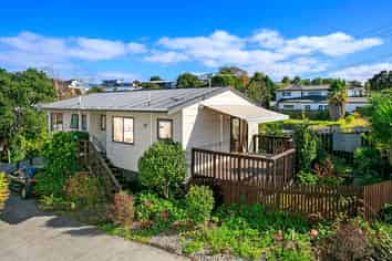 698a East Coast Rd, Pinehill