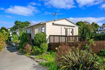 698a East Coast Rd, Pinehill