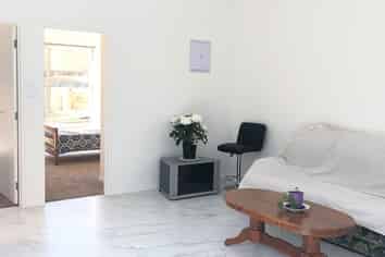 64 Taikura Ave, Red Beach