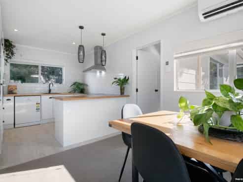 14B Brandon Road, Manly