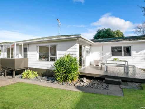 14B Brandon Road, Manly