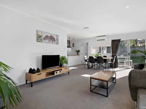 14B Brandon Road, Manly