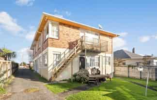 2/9 Heaphy Street, Blockhouse Bay