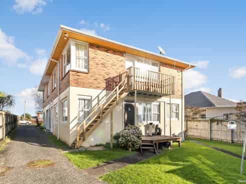 2/9 Heaphy Street, Blockhouse Bay