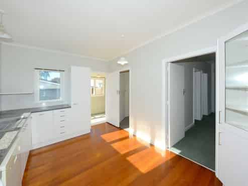 66 Racecourse Road, Sockburn