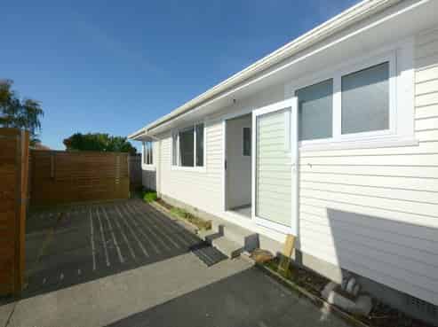 66a Racecourse Road, Sockburn