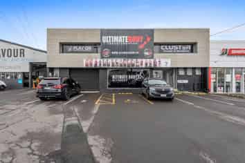 ROAD FRONT WAIRAU INDUSTRIAL + MOTORWAY EXPOSURE