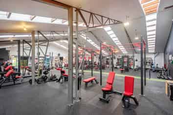 ROAD FRONT WAIRAU INDUSTRIAL + MOTORWAY EXPOSURE