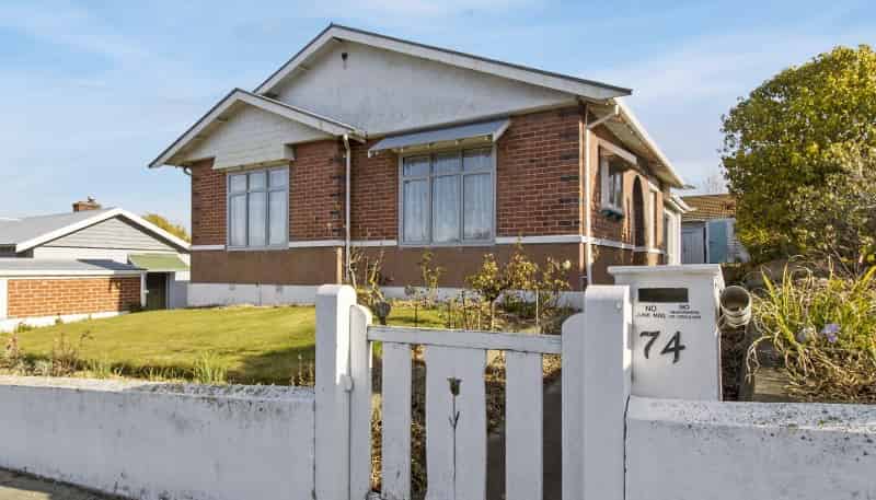 74 Le Cren Street, Seaview