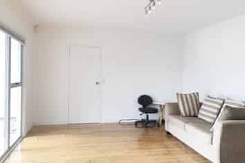 49 Staverton Crescent, Mangere