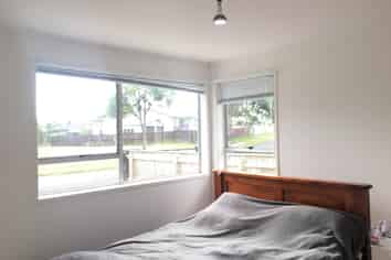 49 Staverton Crescent, Mangere