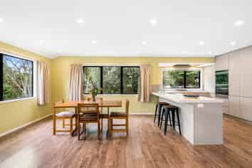 15 Nyssa Place, Totara Heights