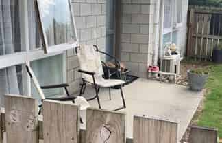 210B West Parkdale Drive, 