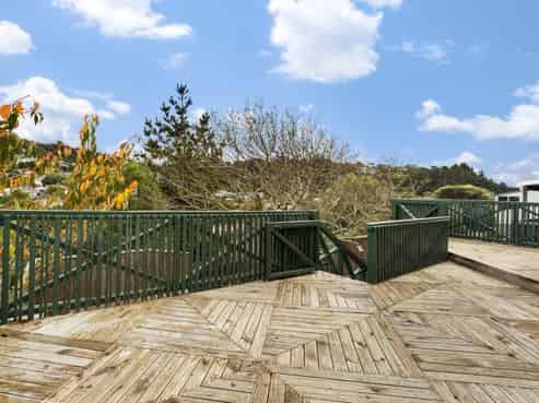 88 Leeward Drive, Whitby