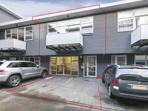 Retiring Tradie Cashing Up