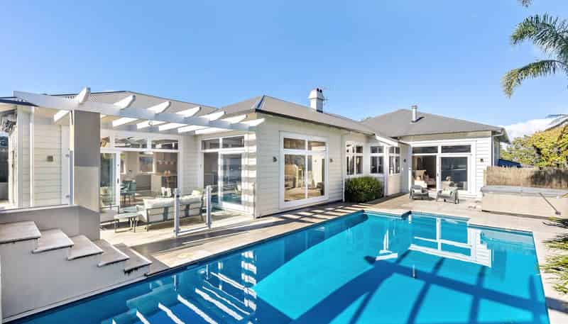 8 Pukenui Road, Epsom