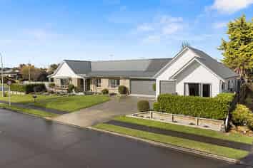 1 & 1a Azimuth Place, Flagstaff