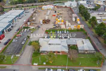 10,000sqm of Yard + Workshop and Office