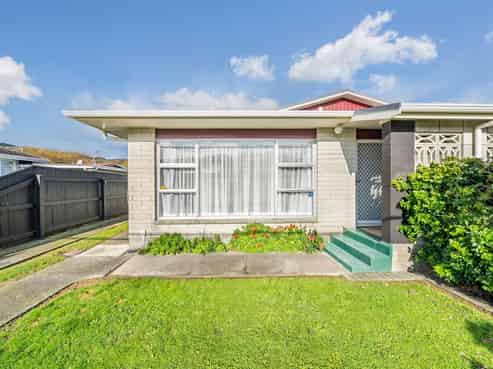 228a Taita Drive, Avalon