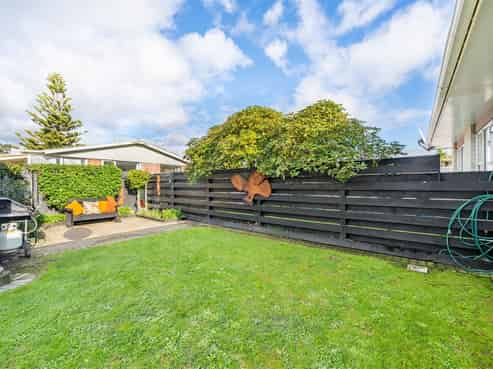 228a Taita Drive, Avalon